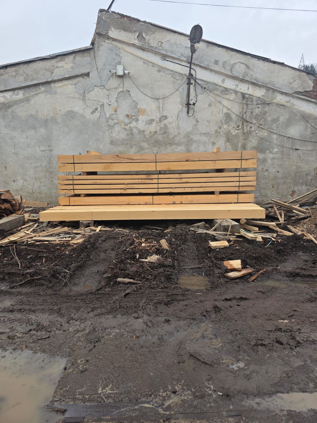 Grinzi gata de livrare